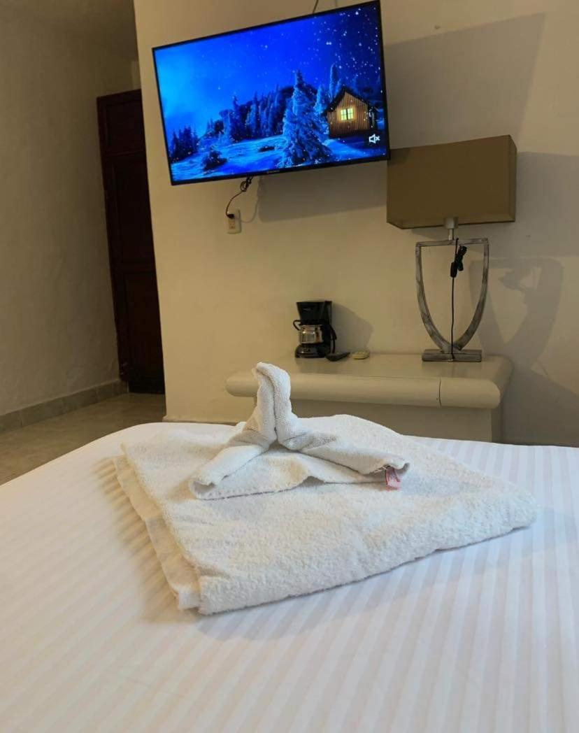 Hotel Hermanos Aguilar كوزوميل المظهر الخارجي الصورة