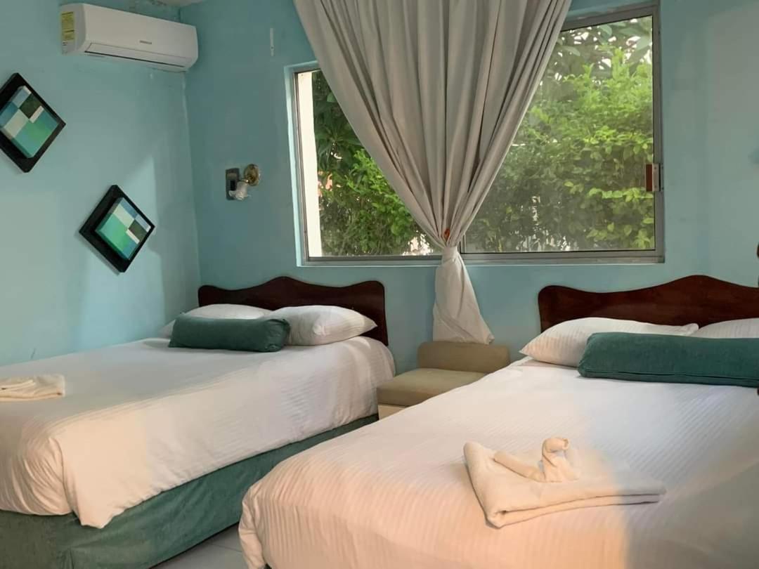 Hotel Hermanos Aguilar كوزوميل المظهر الخارجي الصورة